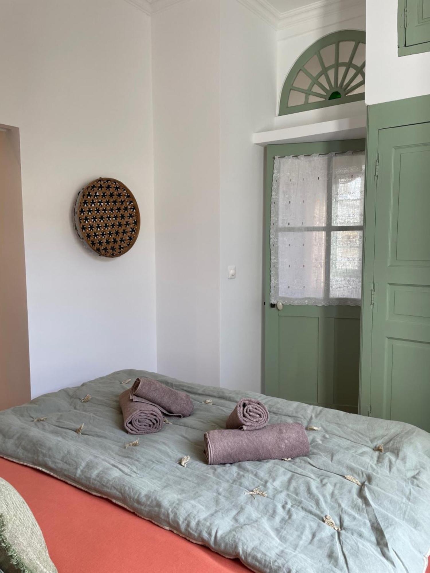Apartamento L'écrin de Mona au coeur de Lourmarin Exterior foto